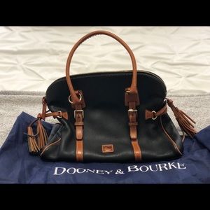 Dooney & Bourke navy and camel purse!